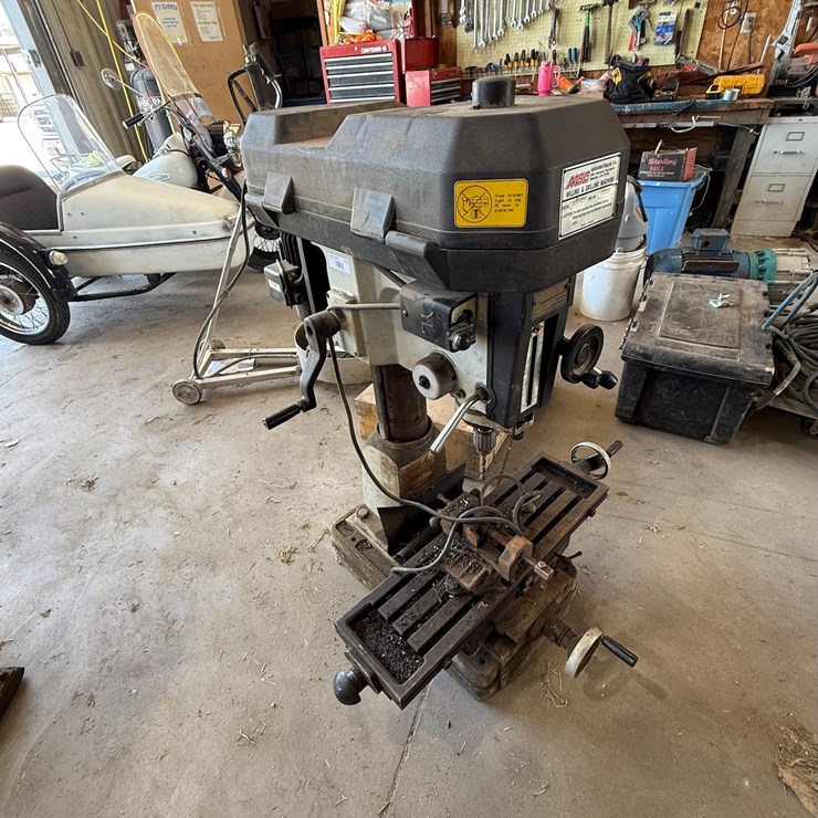 #113 • MSC Table Top Milling & Drilling Machine