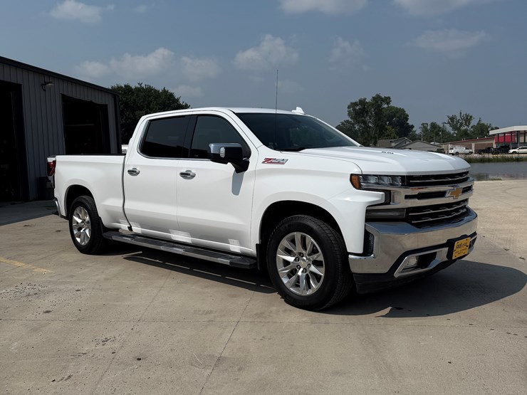 2019-chevrolet-silverado-image-21