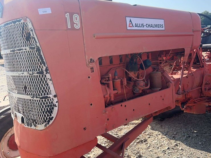 allis-chalmers-19-tractor-image-9