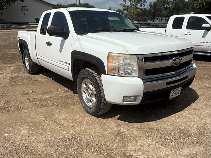2009-chevrolet-k1500-image-5