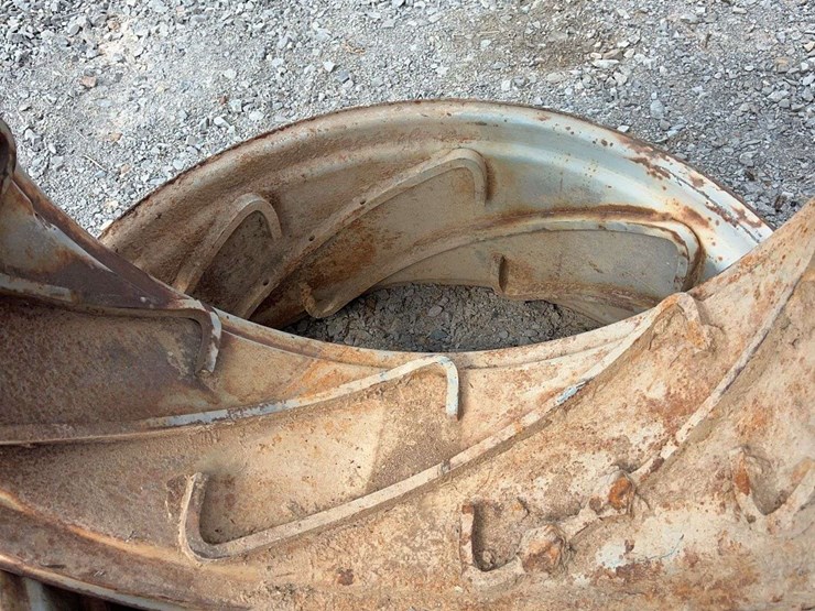 (2)-17"w-x-38''t-allis-chalmers-rims-image-4