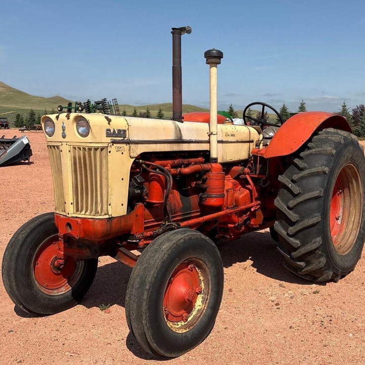 1957 Case 900 Tractor