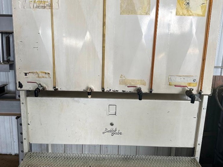 oil-storage-image-1