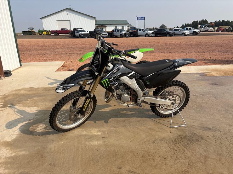 2001-honda-cr125r-dirt-bike-image-1
