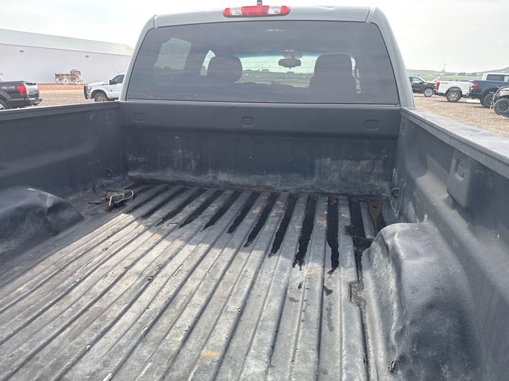 2011-chevrolet-2500-image-8