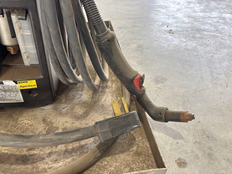hypertherm-power-max-65-welder-image-3
