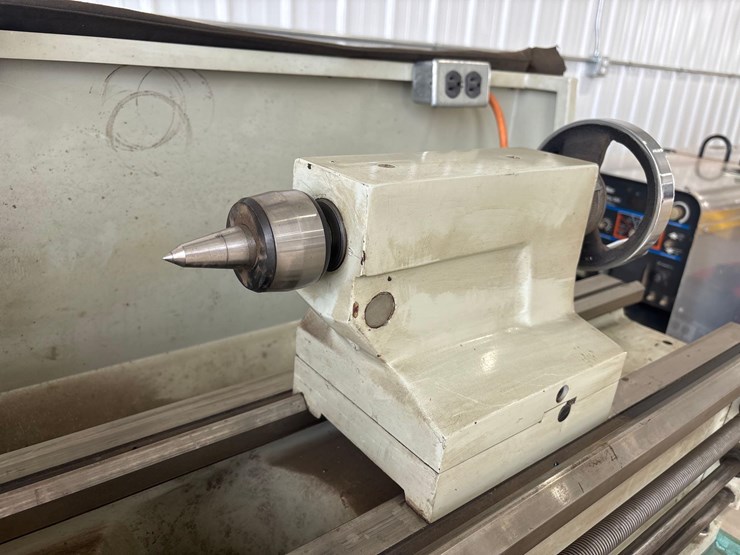 grizzly-g0554-gear-head-lathe-image-19
