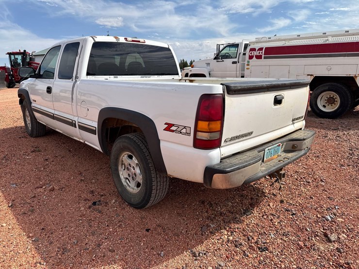 2002-chevrolet-1500-image-8