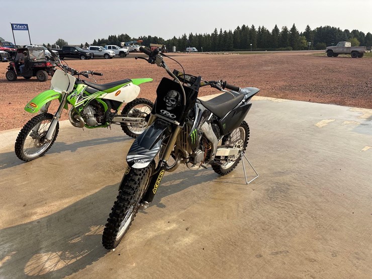 2001-honda-cr125r-dirt-bike-image-2