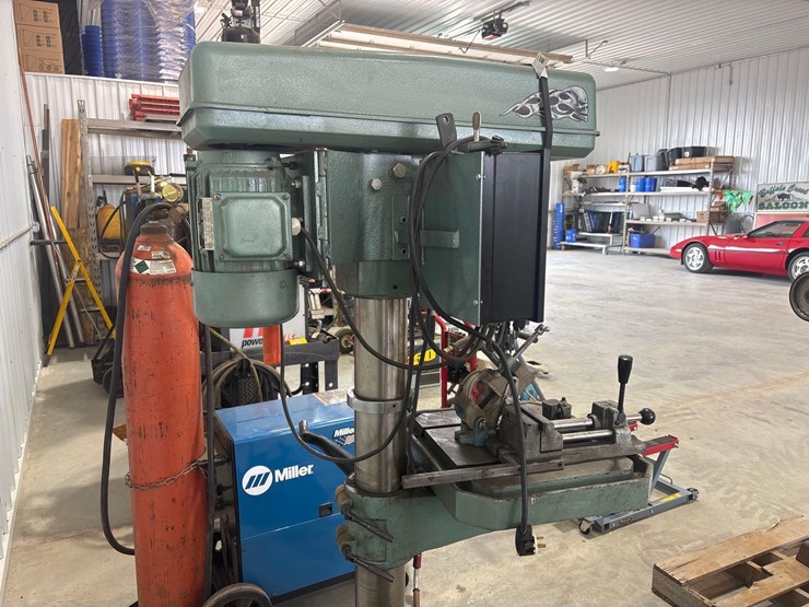 ellis-9400-drill-press-image-14