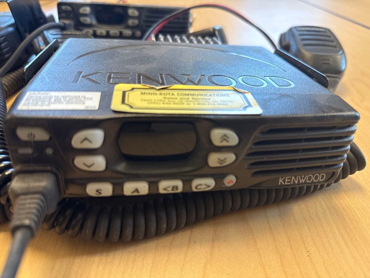 kenwood-radios-image-6