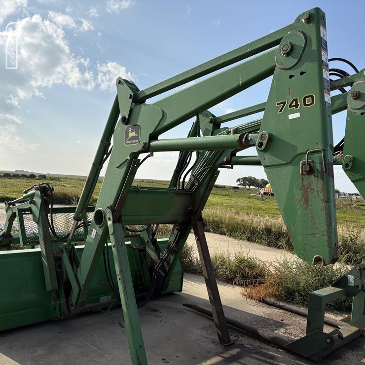 1994 JOHN DEERE 740