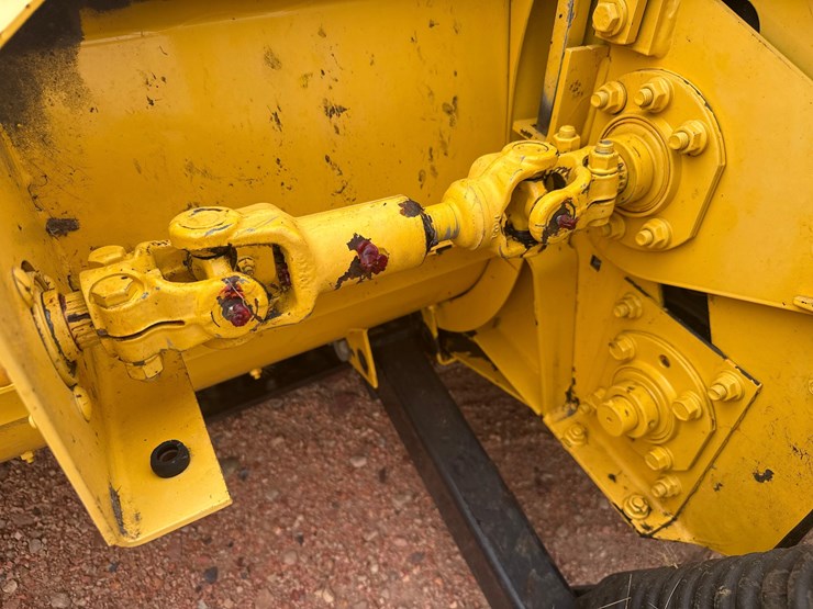 new-holland-2330bf-image-14