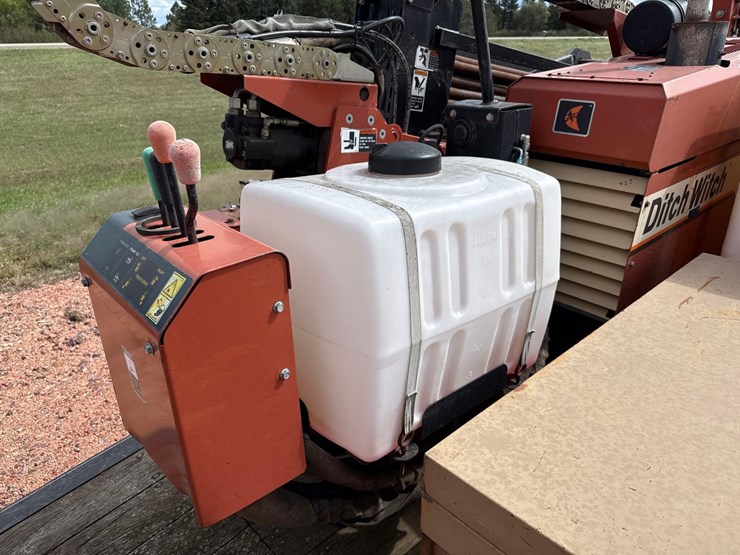 2002-ditch-witch-jt920l-image-9