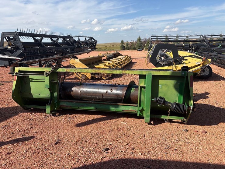 john-deere-224-image-1