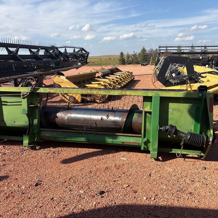 JOHN DEERE 224