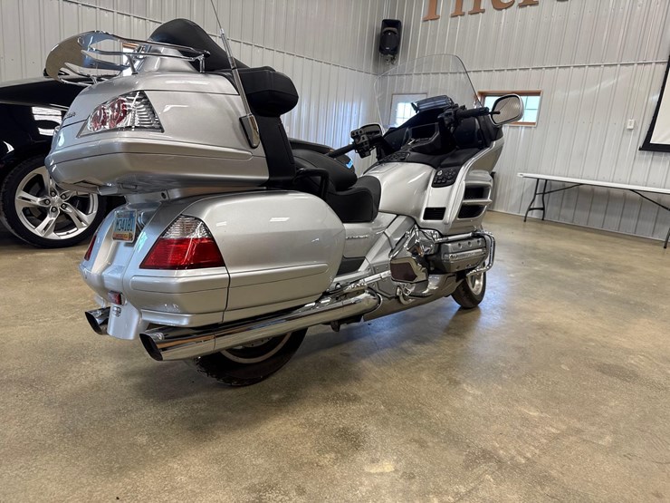 2007-honda-gl1800-goldwing-image-3