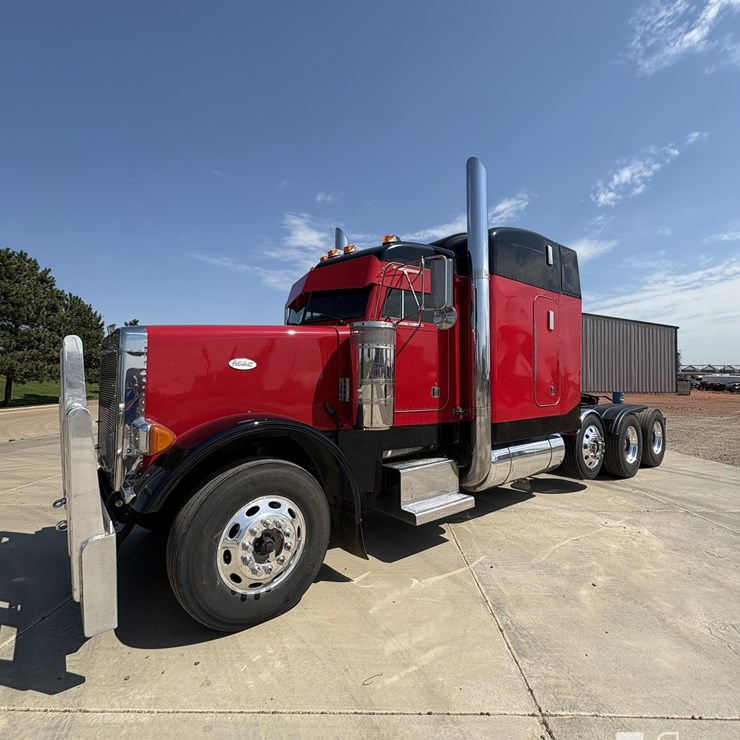 1997 PETERBILT 378