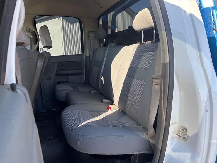 2009-dodge-ram-4500-image-28
