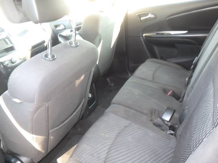 2015-dodge-caravan-image-6
