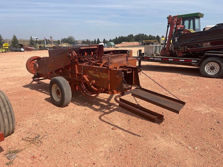 new-holland-275-image-5