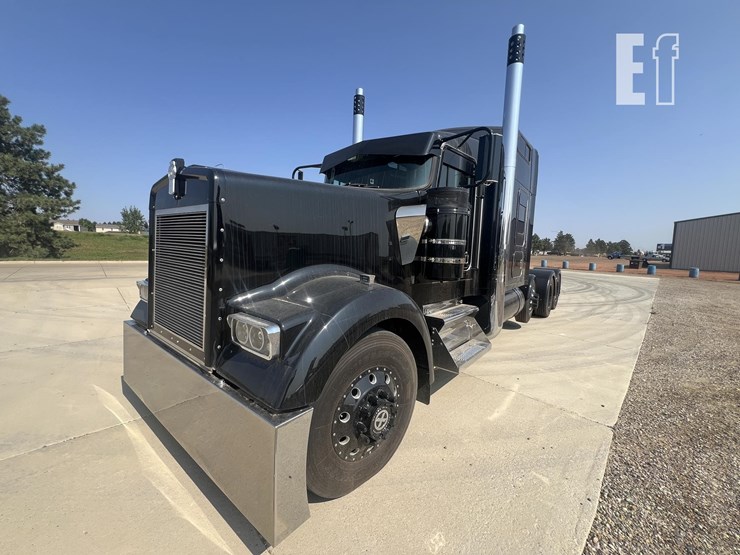 1999 KENWORTH W900L