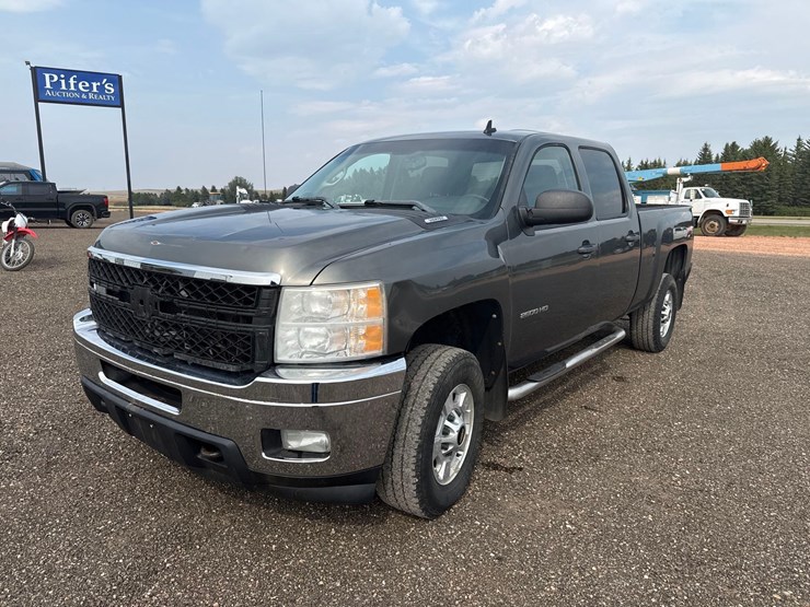 2011-chevrolet-2500-image-1