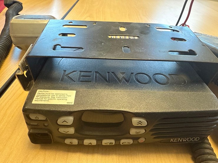 kenwood-radios-image-8