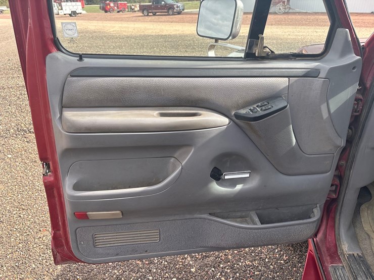 1996-ford-f250-image-11