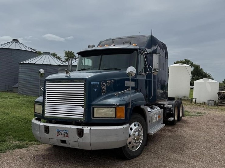 1995-mack-ch613-image-2