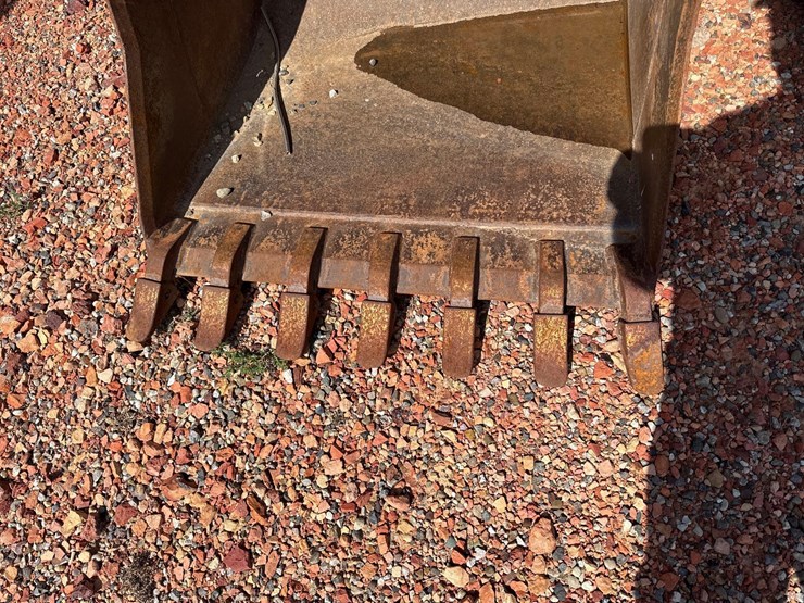 excavator-bucket-image-3