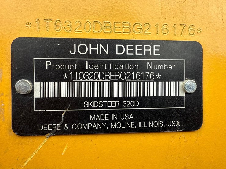 2012-deere-320d-image-13