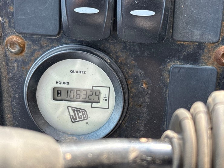 2013-jcb-510-image-15
