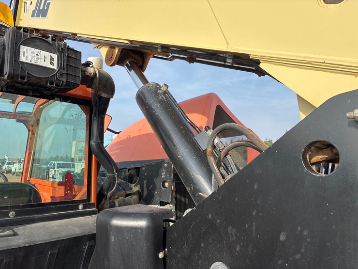 2013-jlg-g9-43a-telehandler-image-20