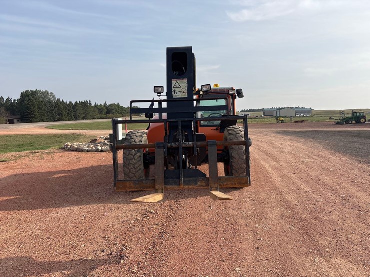 2013-jlg-g9-43a-telehandler-image-3