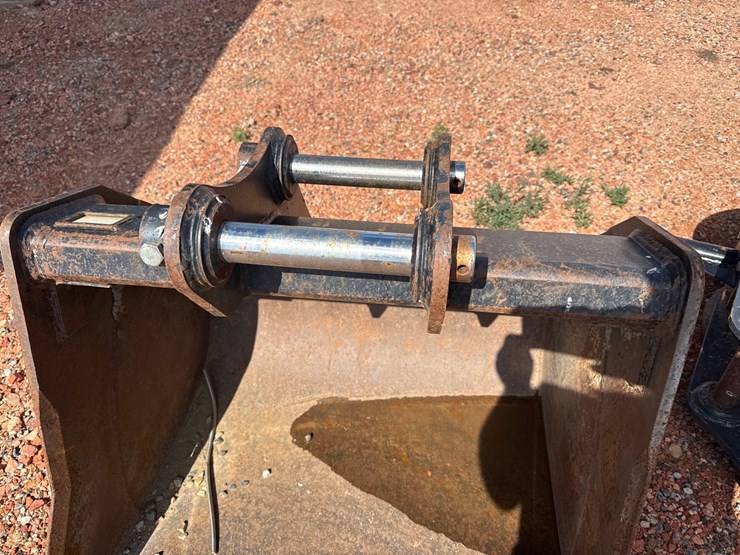 excavator-bucket-image-4