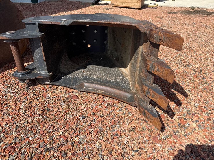 excavator-bucket-image-2