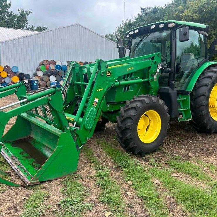 2012 John Deere 6125R