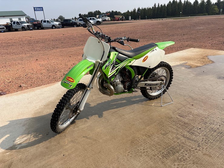 2001-kawasaki-250-competition-dirt-bike-image-1