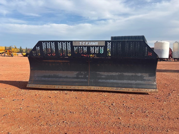 grouses-agpro-16-dozer-image-3