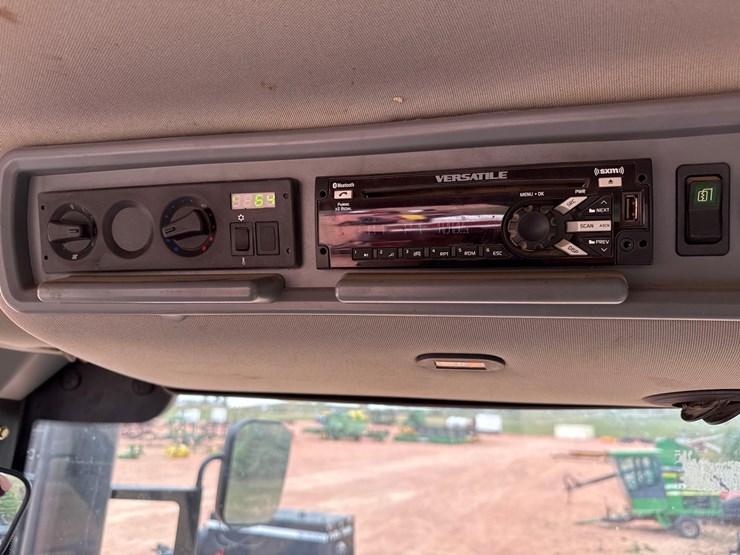2015-versatile-550dt-image-11
