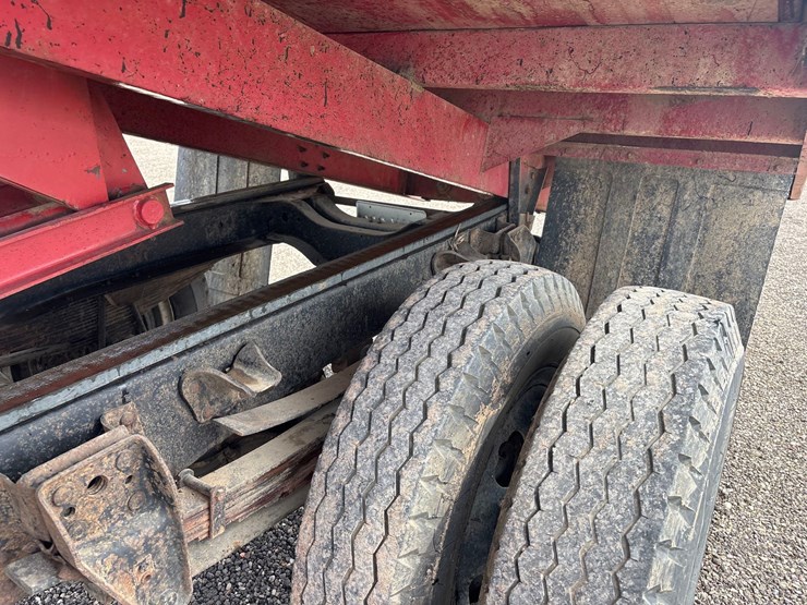 1972-gmc-5500-image-14