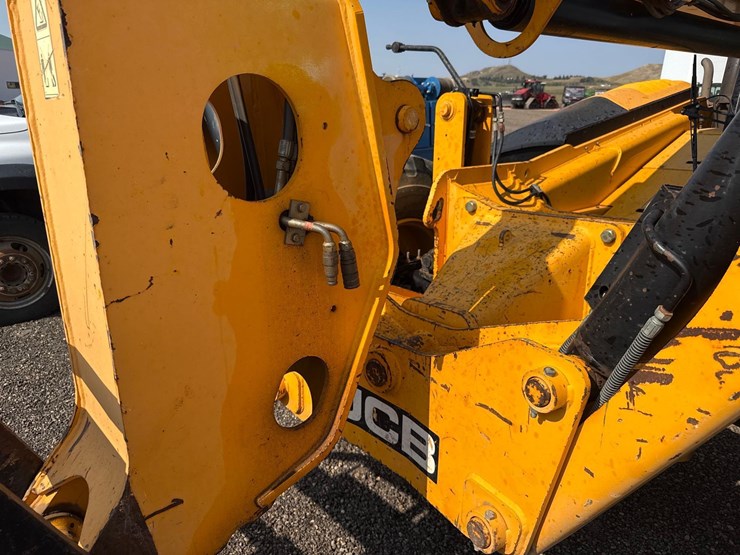2013-jcb-510-image-7