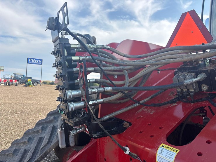 2015-versatile-550dt-image-23