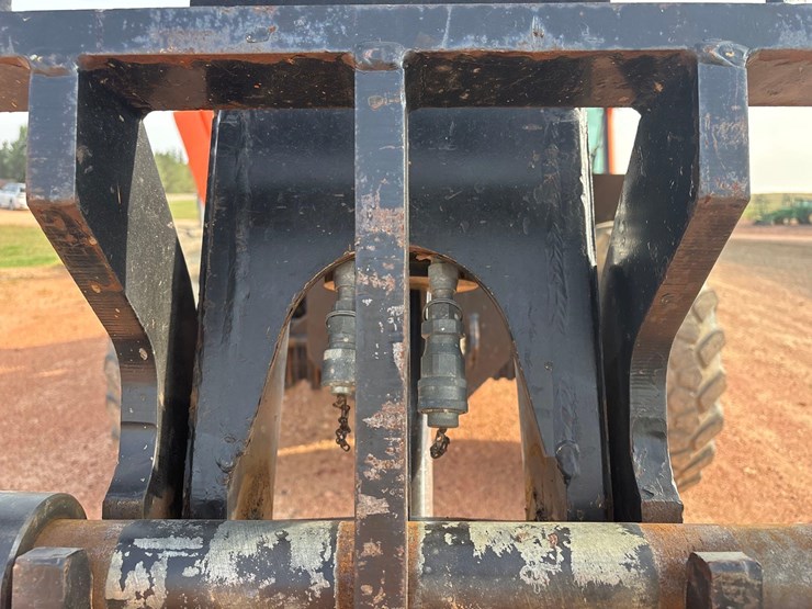 2013-jlg-g9-43a-telehandler-image-17