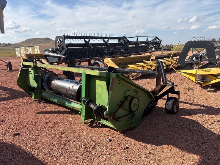 john-deere-224-image-2