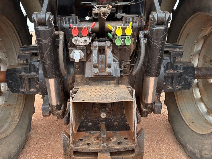 1998-agco-white-8710-image-6