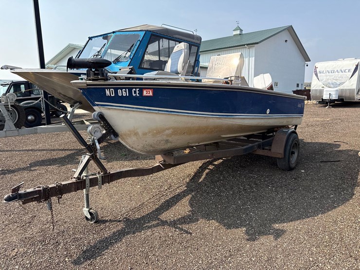 lund-vfr-15-boat-image-1