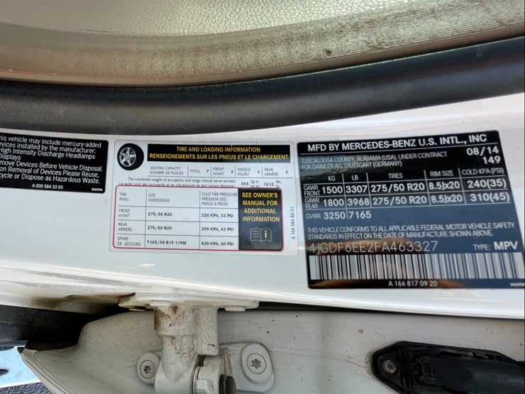 2015-mercedes-benz-gl450-image-36