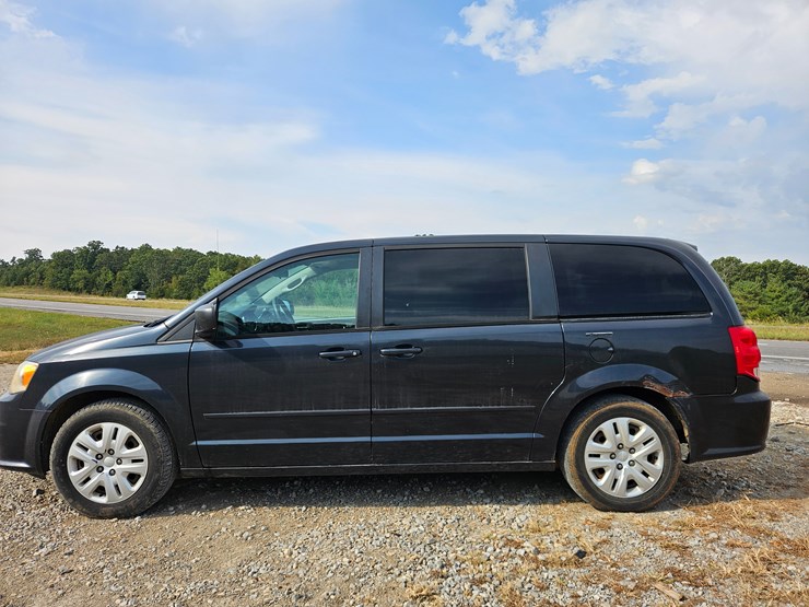 2014-dodge-grand-caravan-image-7